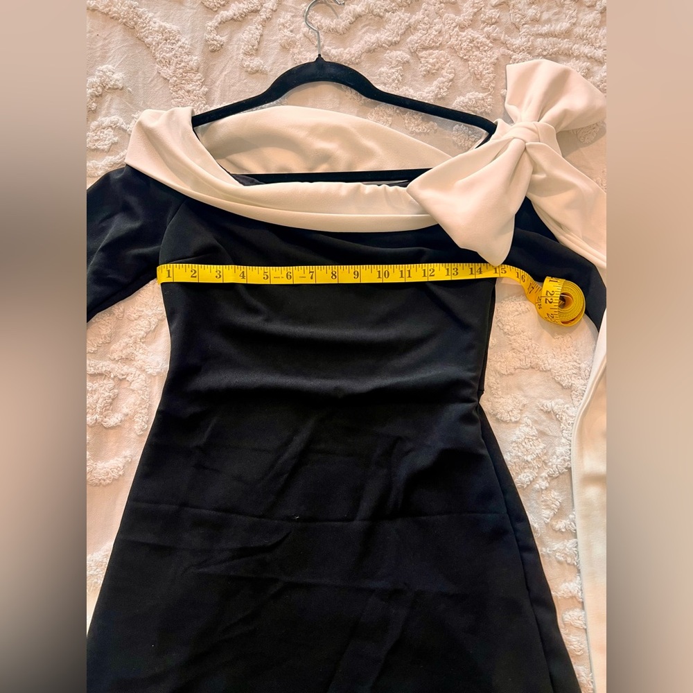 Black & White Bowknot Off-Shoulder Long Sleeve Mini Dress Size Medium NWT - Picture 8 of 10